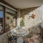 El Cedro Country house