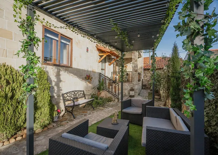 Летний дом El Cedro *